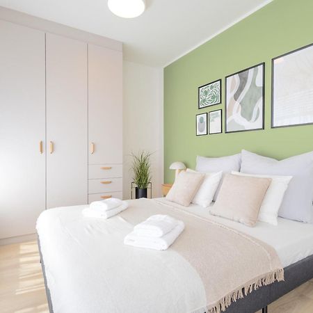 Bright 2Br - 8Th Floor, Balcony, Free Parking - By Gravity Prague Lejlighed Eksteriør billede