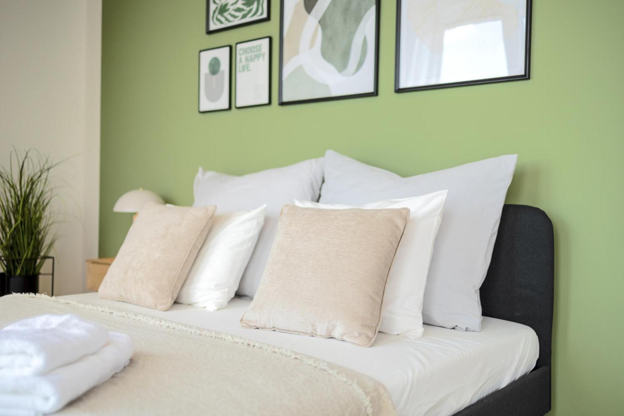 Bright 2Br - 8Th Floor, Balcony, Free Parking - By Gravity Prague Lejlighed Eksteriør billede