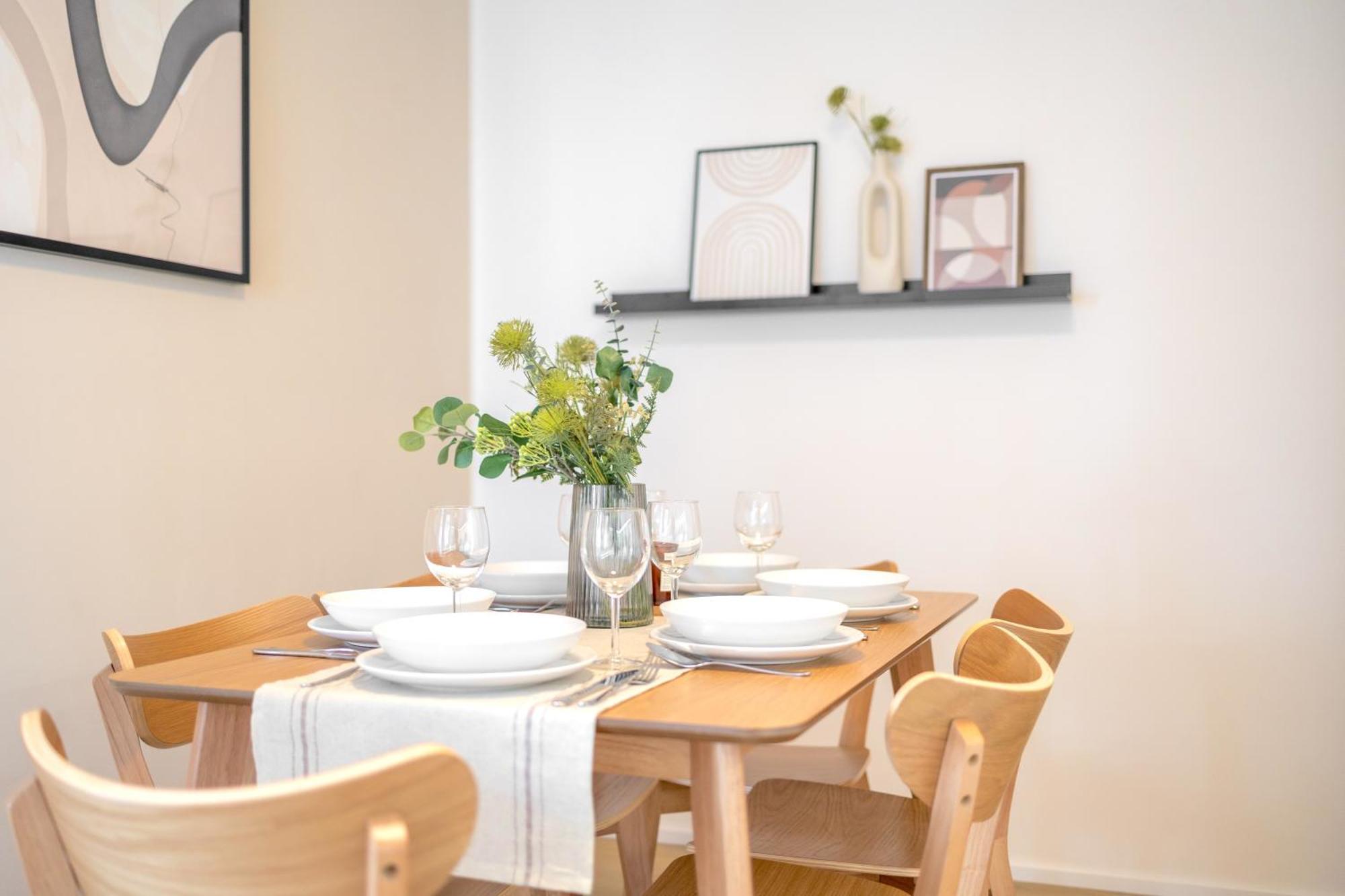 Bright 2Br - 8Th Floor, Balcony, Free Parking - By Gravity Prague Lejlighed Eksteriør billede