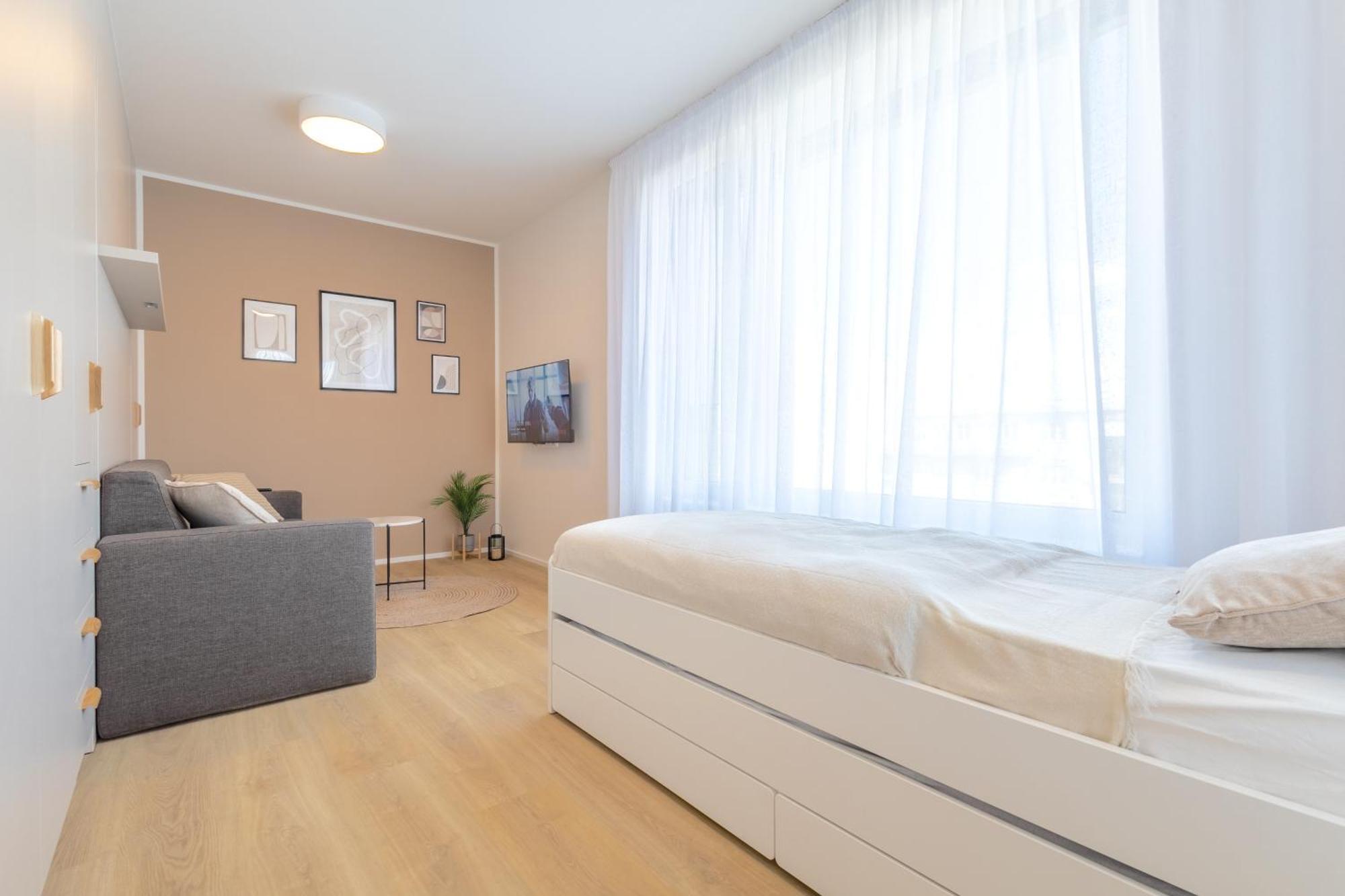 Bright 2Br - 8Th Floor, Balcony, Free Parking - By Gravity Prague Lejlighed Eksteriør billede