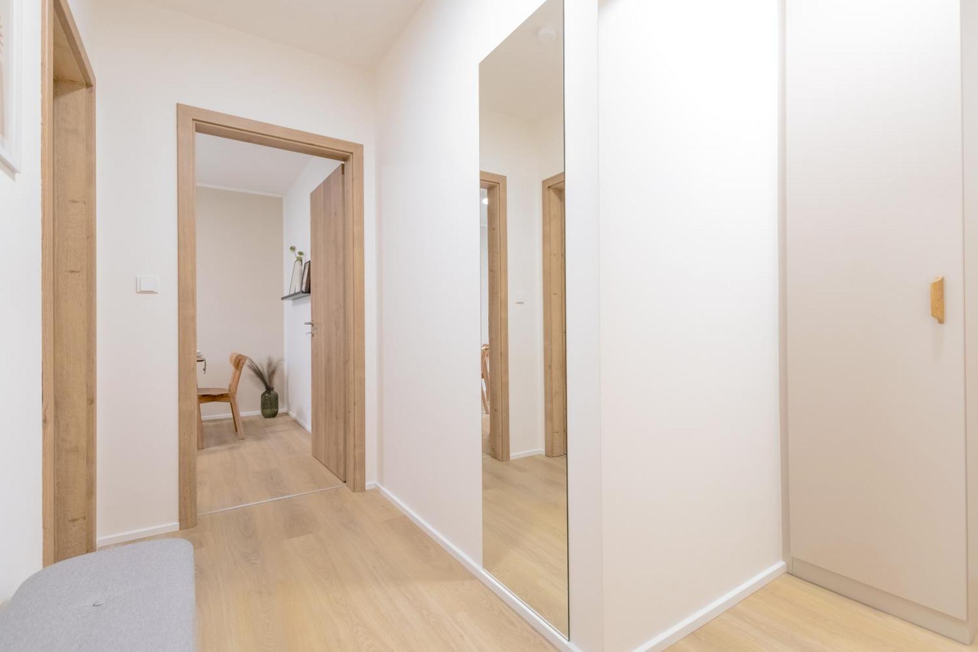 Bright 2Br - 8Th Floor, Balcony, Free Parking - By Gravity Prague Lejlighed Eksteriør billede