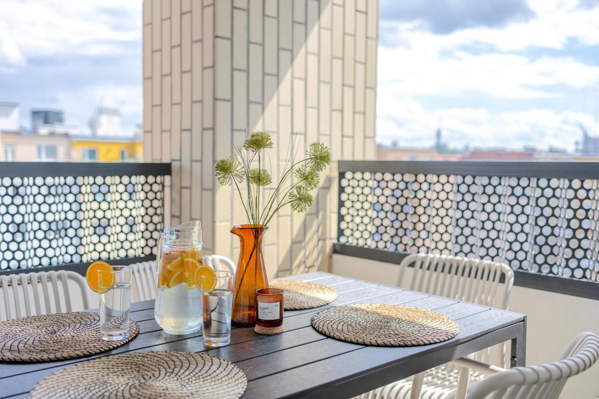 Bright 2Br - 8Th Floor, Balcony, Free Parking - By Gravity Prague Lejlighed Eksteriør billede