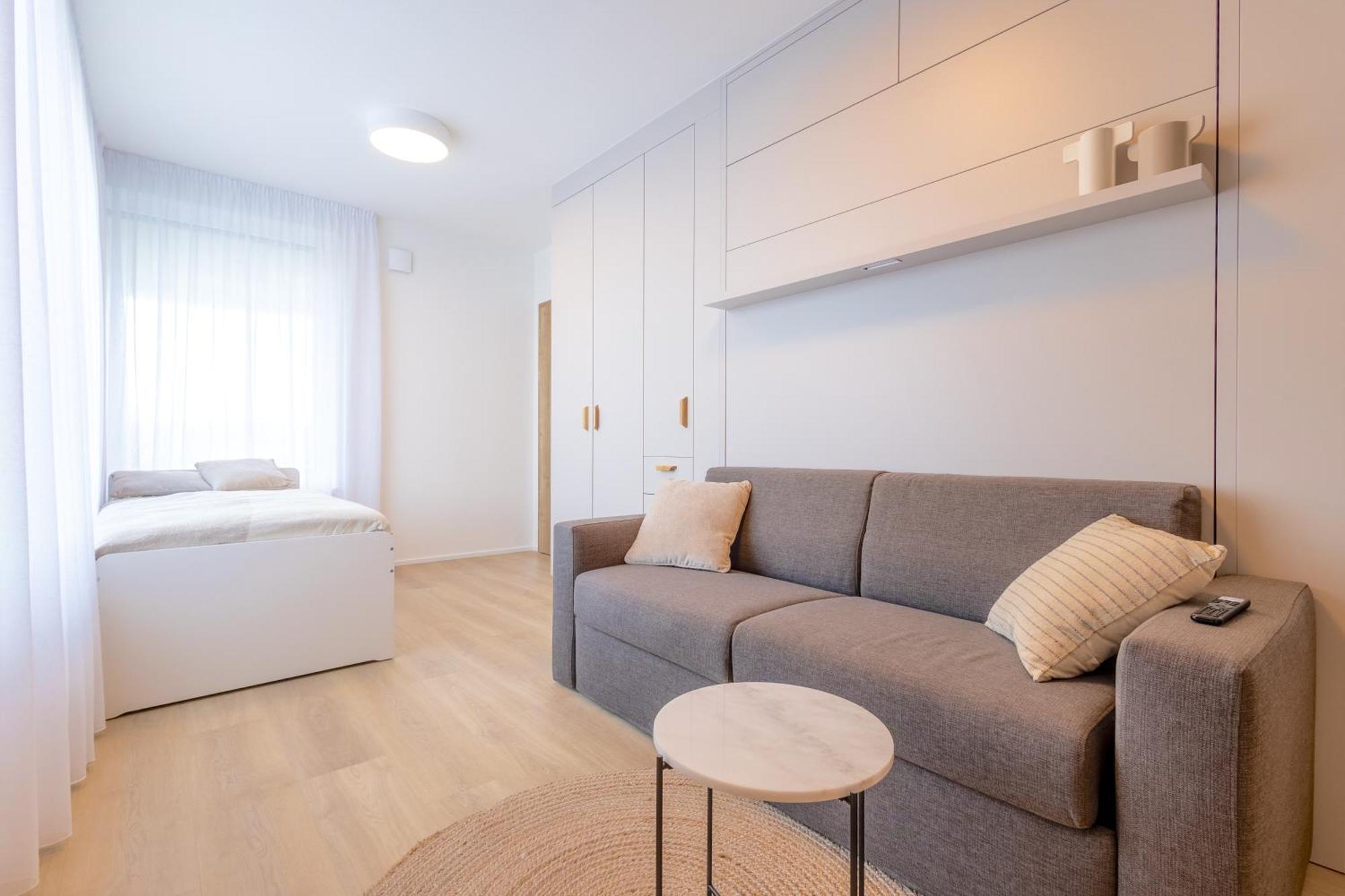 Bright 2Br - 8Th Floor, Balcony, Free Parking - By Gravity Prague Lejlighed Eksteriør billede