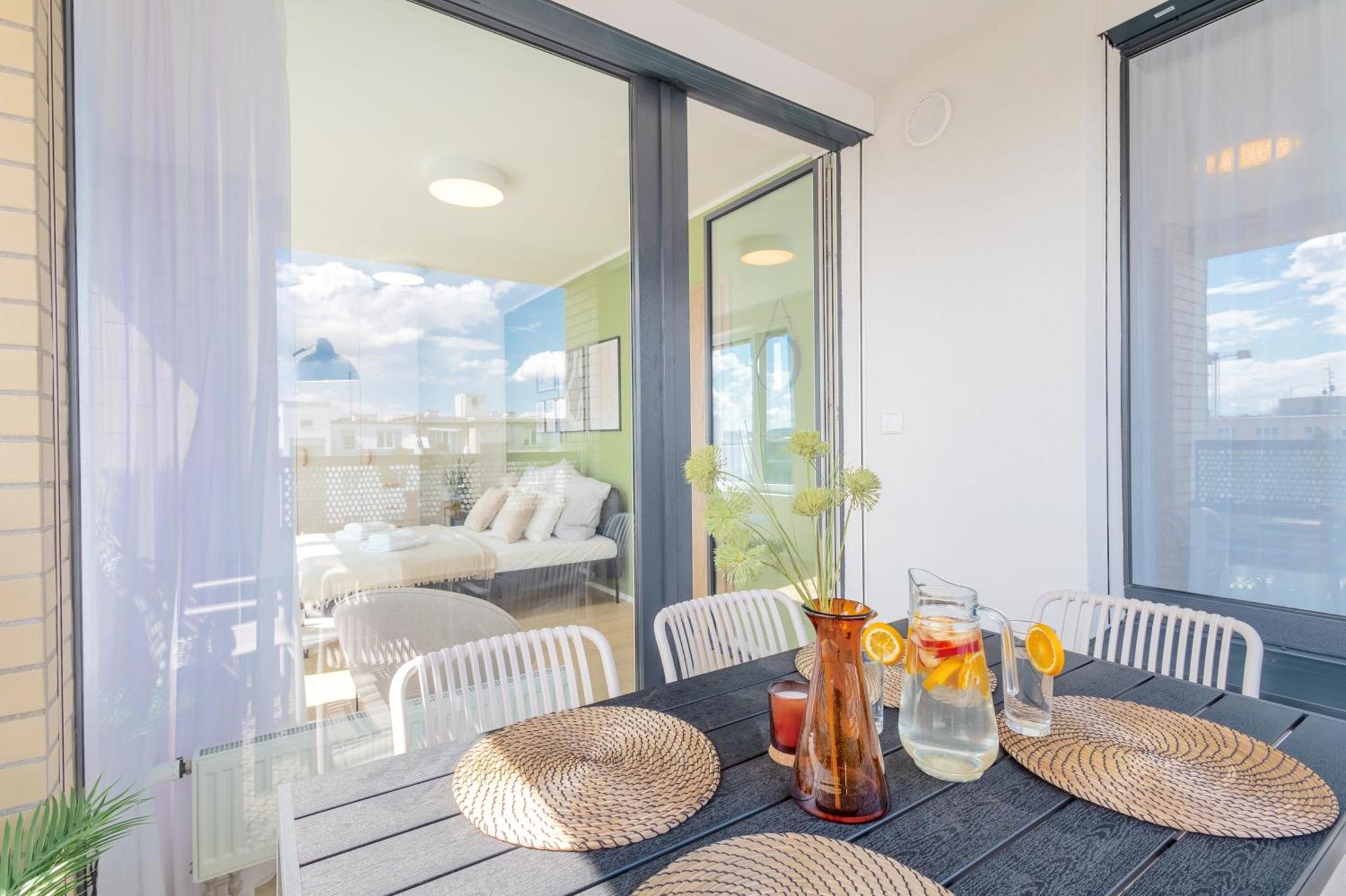 Bright 2Br - 8Th Floor, Balcony, Free Parking - By Gravity Prague Lejlighed Eksteriør billede